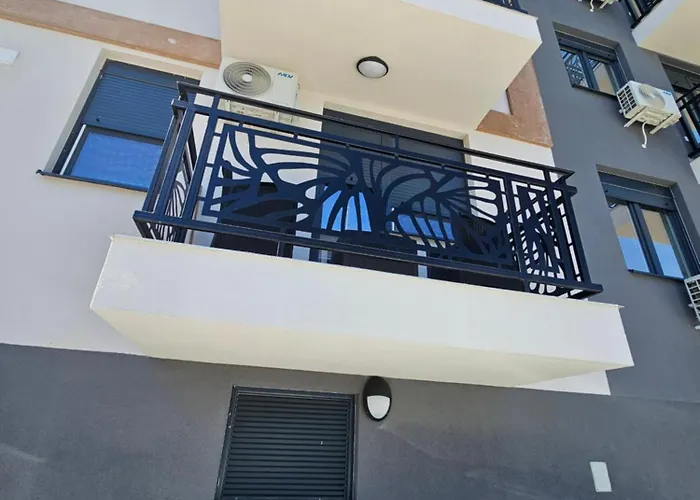 Lena Ζρένιανιν