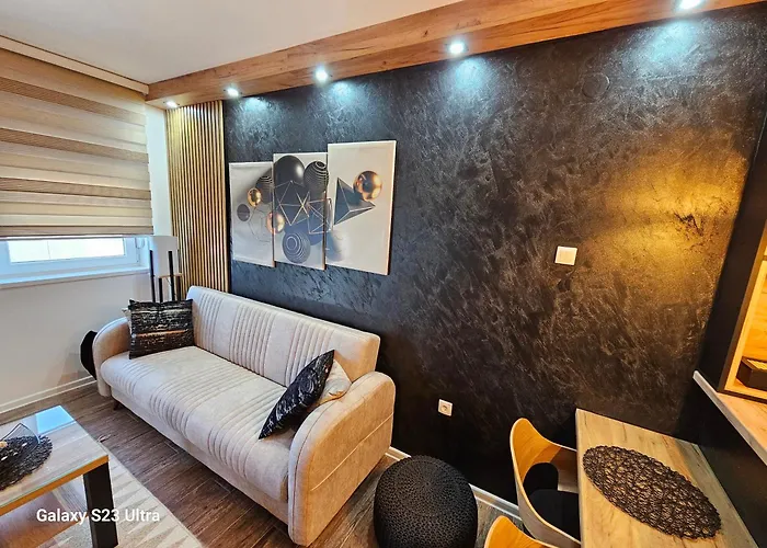 Lena Ζρένιανιν