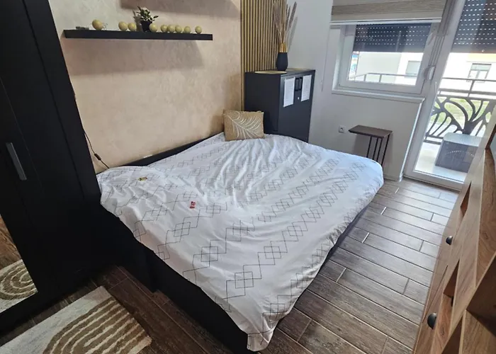 Lena Διαμέρισμα *